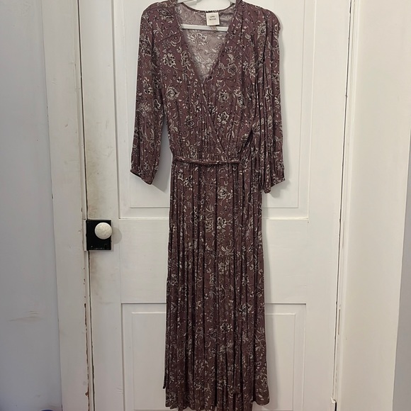 Knox Rose Dresses & Skirts - Wrap front maxi dress